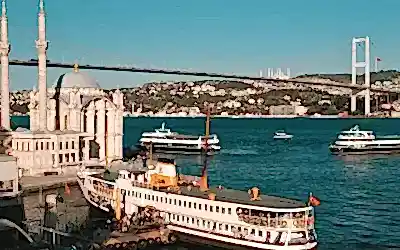 Lüks Boğaz Yat Turu ve Kahvaltı Deneyimi