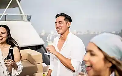 Luxury Yacht Party Istanbul – Celebrate on the Bosphorus in Style