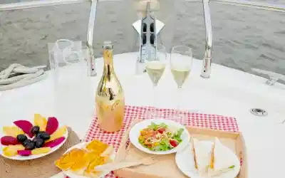 How to Book a Private Yacht in Istanbul – Step-by-Step Guide for 2025